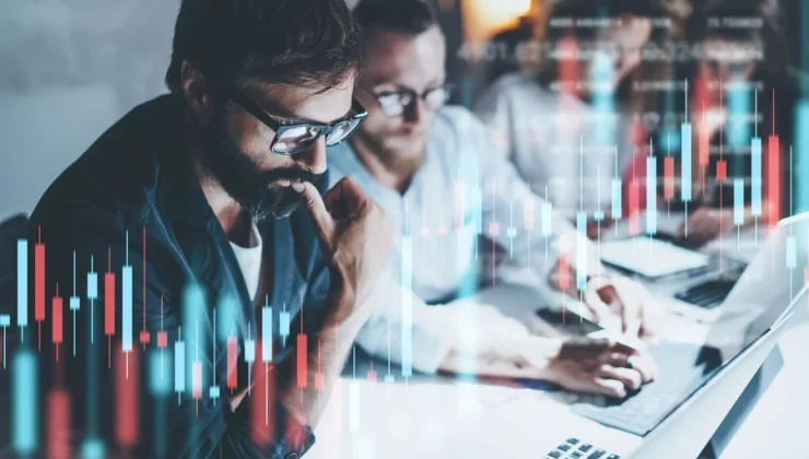 How German Market Analysts Combine Technical and Fundamental Trading Strategies